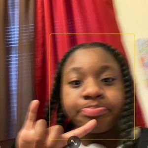 Meet your Posher, Eniah